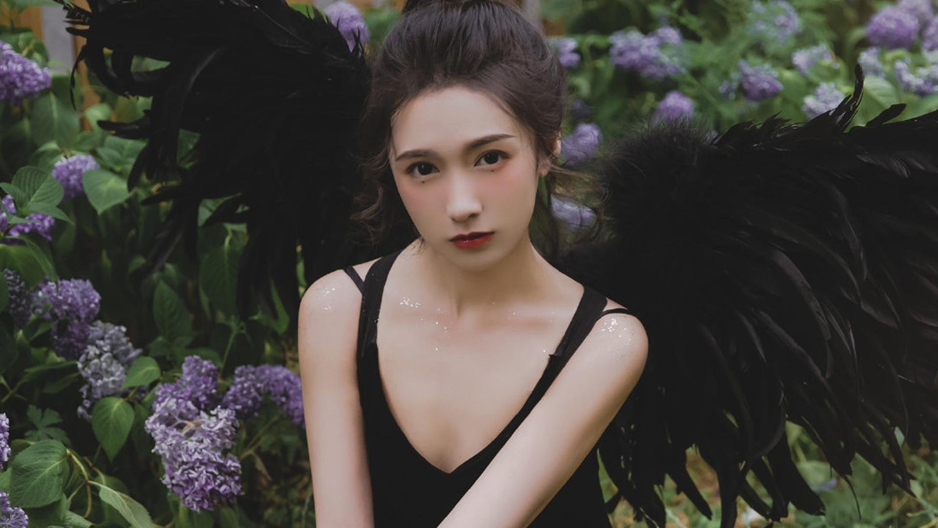 乒乓宇宙的唯一坐标,波兰铁骑碾过樱花防线,樊振东的11:10成为时空锚点