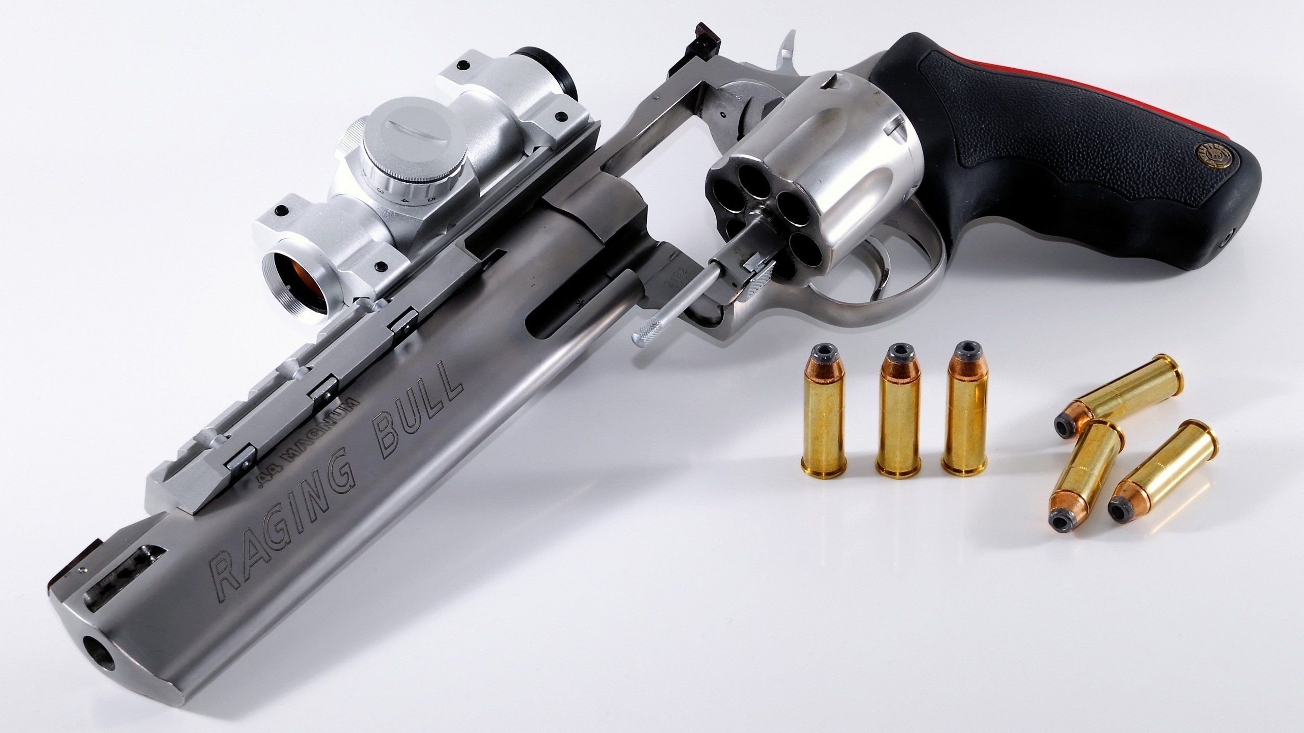 突尼斯终结挪威不败金身，伊萨克关键先生表现闪耀赛场