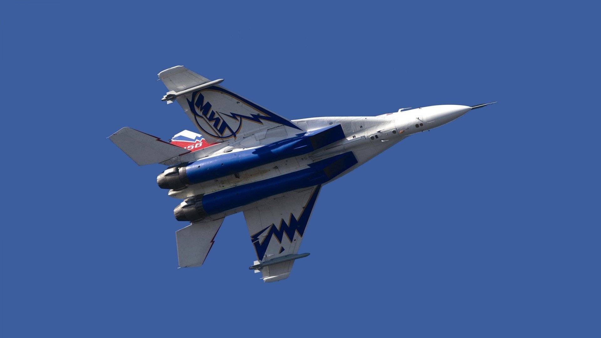 冰与火之歌，F1揭幕战轰鸣与辽宁队无声的收割