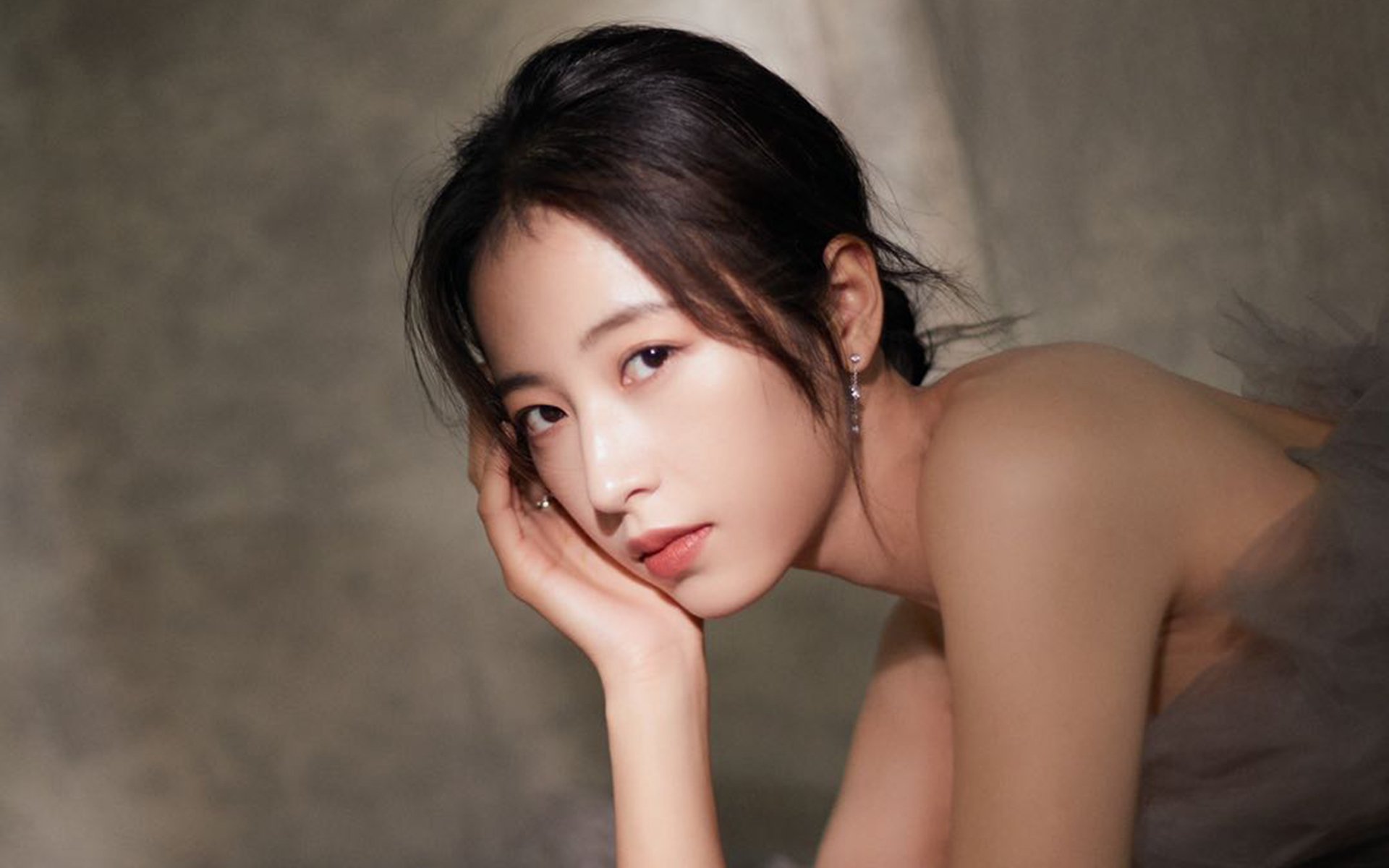 镰刀与城门，当巴斯托尼成为非洲大陆的叹息之墙