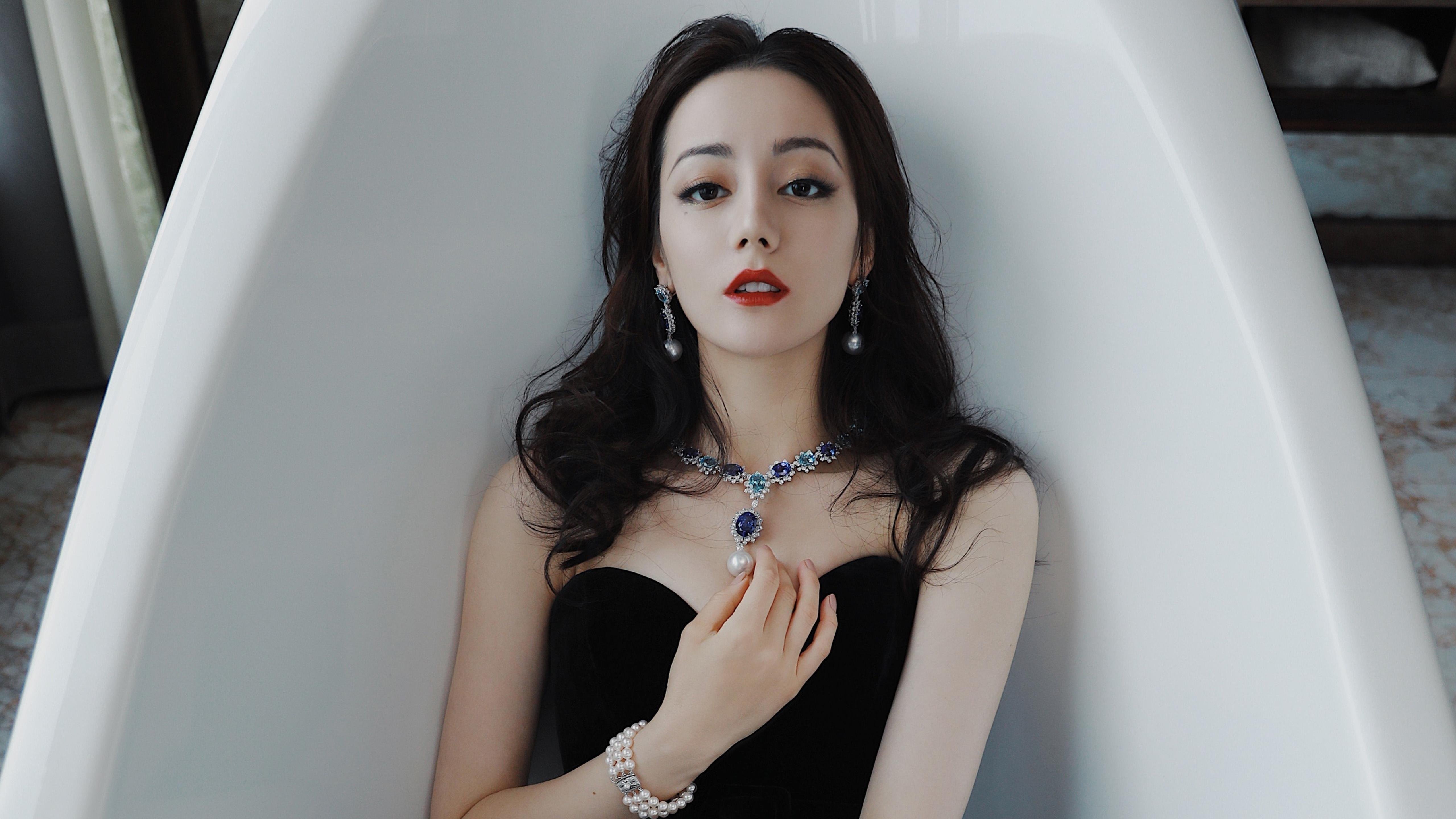 爱游戏娱乐-多哈最后一秒，2026世界杯D组，葡萄牙绝杀厄瓜多尔，塔雷米的光芒刺破黑夜